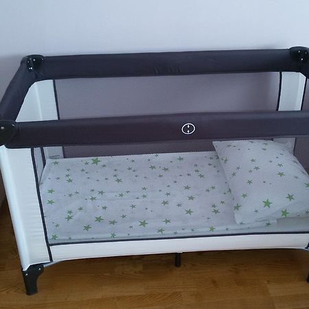 Apartman Viktorija Lägenhet Vodice Exteriör bild