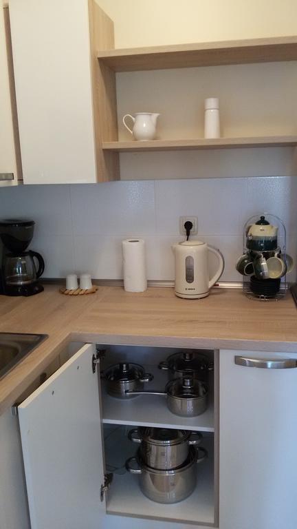 Apartman Viktorija Lägenhet Vodice Exteriör bild